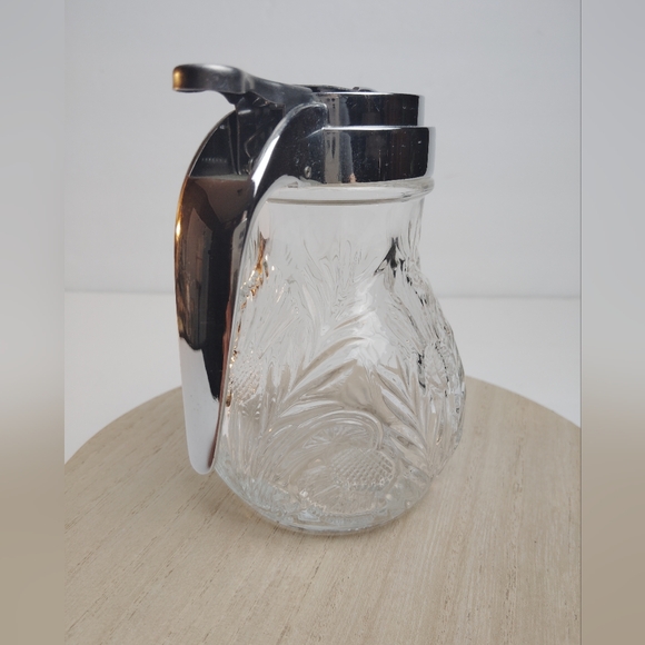 Crystal Cut Floral Leaf Pattern Glass Syrup Dispenser/ Pitcher with Lid - Picture 4 of 8